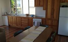 Silky Oak Cottage - Accommodation Nelson Bay 6