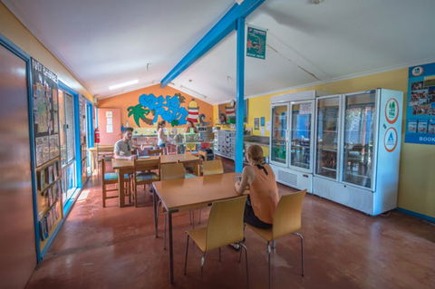 Port Macquarie YHA - Ozzie Pozzie Backpackers - Accommodation Nelson Bay 4