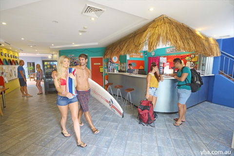 Sydney, Collaroy Beachouse YHA - Accommodation Nelson Bay 4