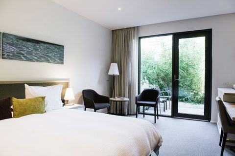 Flinders Hotel - Accommodation Nelson Bay 1