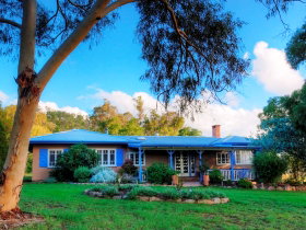 M.J Yurts Ballandean - Nelsons Bay Accommodation 0