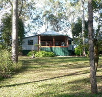 Bushland Cottages and Lodge Yungaburra - Accommodation Nelson Bay
