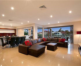Xanadu Waterfront Elite Holiday Home - Nelson Bay Accommodation.com 0