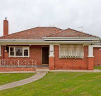 Red Brick Beauty - Accommodation Nelson Bay