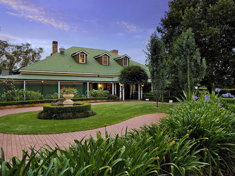 The Guest House - Accommodation Nelson Bay 0