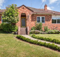 The Yellow Door Guesthouse - Accommodation Nelson Bay