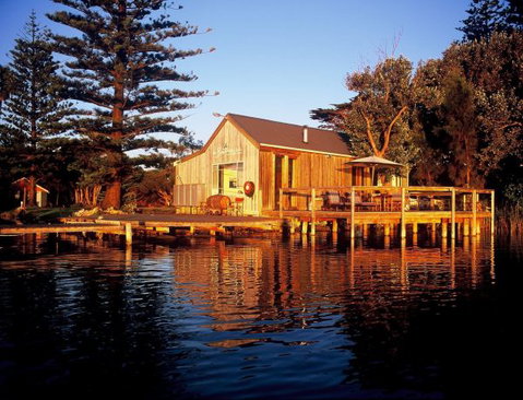 Boathouse - Birks Harbour - Accommodation Nelson Bay 2