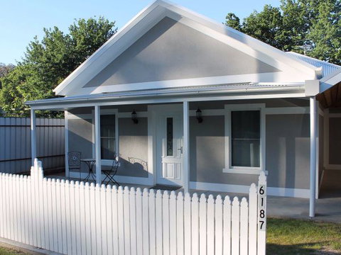 Jessie's Creek Cottage - Accommodation Nelson Bay 0