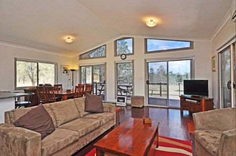 Villa Siena - Accommodation Nelson Bay 0
