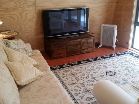 Mount Cole Cottages - Accommodation Nelson Bay 3