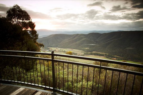 Pizzini's Vineyard Guesthouse - Accommodation Nelson Bay 0