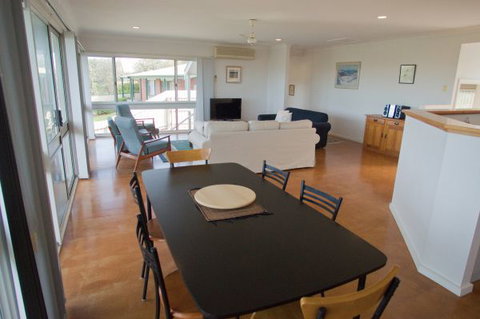 Spirit Of Place - Accommodation Nelson Bay 2