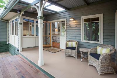Oak Tree Lodge - Accommodation Nelson Bay 14