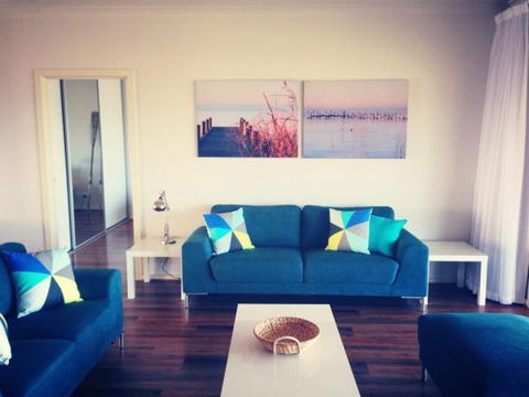 Vintage Oar Holiday House - Accommodation Nelson Bay 0