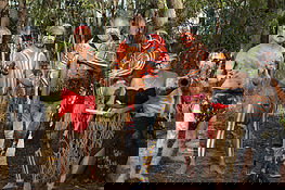 Didgeridoo Jam In The Park - Accommodation Nelson Bay 0