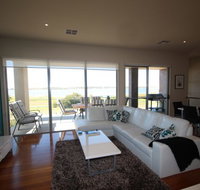 LJ Hooker Goolwa Holiday Rentals - 42 Underwood Avenue Goolwa Beach - Accommodation Nelson Bay
