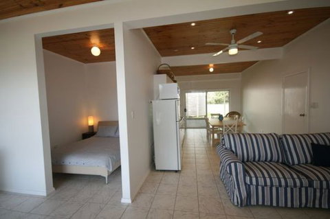 LJ Hooker Goolwa Holiday Rentals - 42 Underwood Avenue, Goolwa Beach - Accommodation Nelson Bay 7