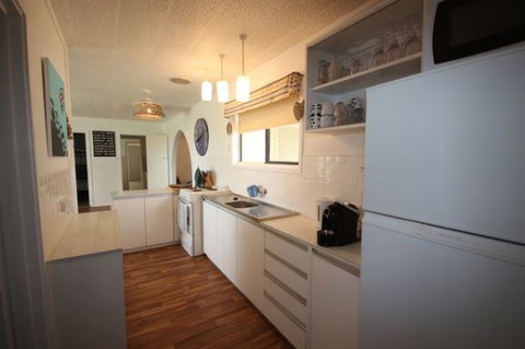 LJ Hooker Goolwa Holiday Rentals - 42 Underwood Avenue, Goolwa Beach - Accommodation Nelson Bay 11