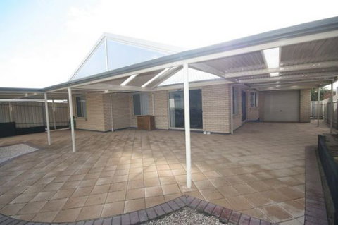 LJ Hooker Goolwa Holiday Rentals - 42 Underwood Avenue, Goolwa Beach - Accommodation Nelson Bay 23