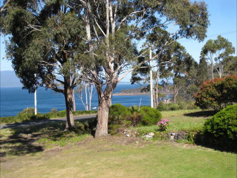 Darlington Beach House @ Spring Beach - Accommodation Nelson Bay 9