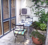 Garden Studio Unit - Accommodation Nelson Bay