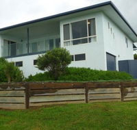 Somersea House - Accommodation Nelson Bay