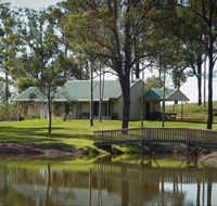 RidgeView Cottages - Accommodation Nelson Bay