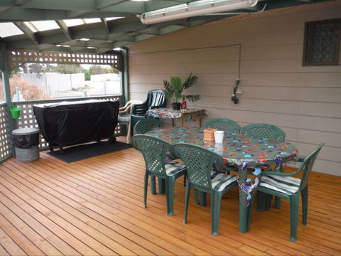 Shore Is Nice - Accommodation Nelson Bay 1