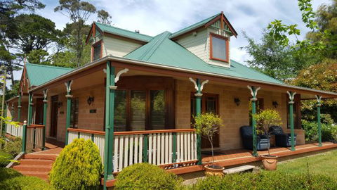 Cascades Manor - Accommodation Nelson Bay 0