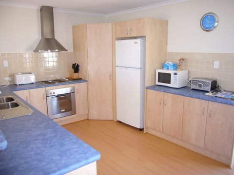 Century 21 SouthCoast: LaScala Skies - Accommodation Nelson Bay 1