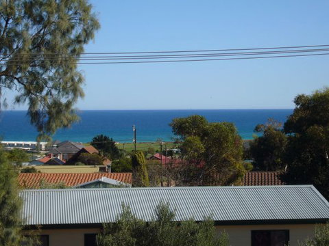 Century 21 SouthCoast: LaScala Skies - Accommodation Nelson Bay 3