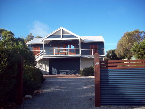 Top Deck Marion Bay - Accommodation Nelson Bay 1