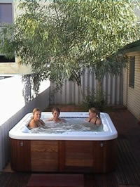 The Shiralee Backpackers - Accommodation Nelson Bay 1
