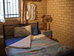 The Shiralee Backpackers - Accommodation Nelson Bay 2