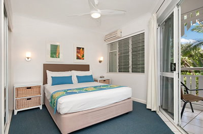 Apartments At The White House Port Douglas - Nelsons Bay Accommodation 5