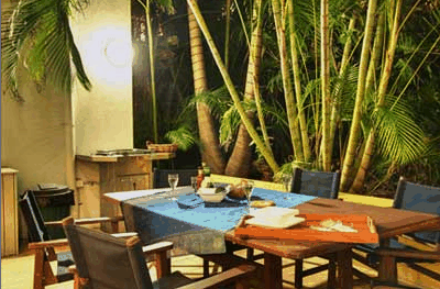 Rolling Surf Resort - Accommodation Nelson Bay 1