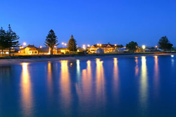 Seabreeze Hotel - Accommodation Nelson Bay 0