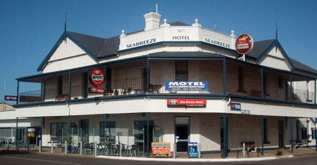 Seabreeze Hotel - Accommodation Nelson Bay 1
