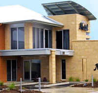 Strath Motel - Accommodation Nelson Bay