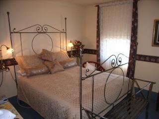 All Saints And Sinners Colonial B&B - Accommodation Nelson Bay 1