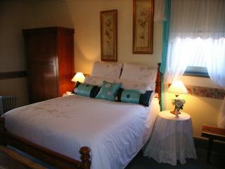 All Saints And Sinners Colonial B&B - Accommodation Nelson Bay 3