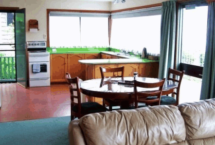 Coles Bay Waterfronters - Accommodation Nelson Bay 2