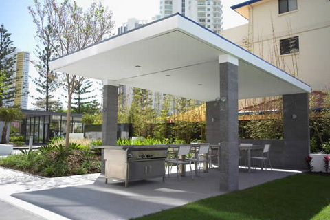 Ultra Broadbeach - Nelsons Bay Accommodation 2