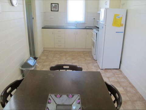 Holly's Holiday Home - Accommodation Nelson Bay 1