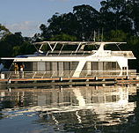 Whitewater Houseboat - Accommodation Nelson Bay