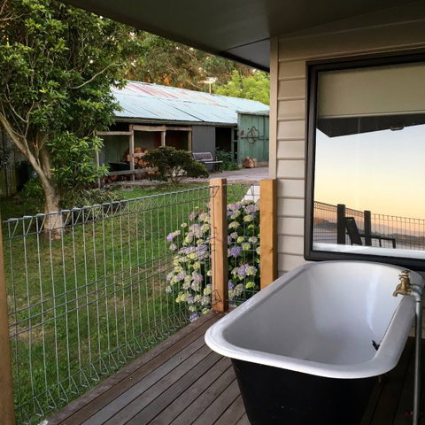 Halcyon Cottage Retreat - Self Contained Accommodation - Nelson Bay Accommodation.com 3