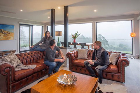 Halcyon Cottage Retreat - Self Contained Accommodation - Nelson Bay Accommodation.com 8