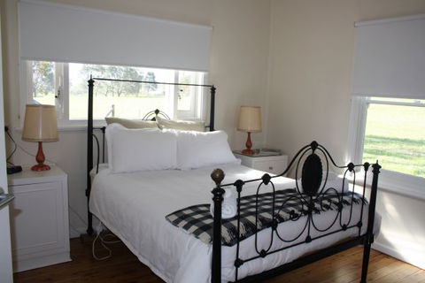 Rabbiter's Hut - Accommodation Nelson Bay 3