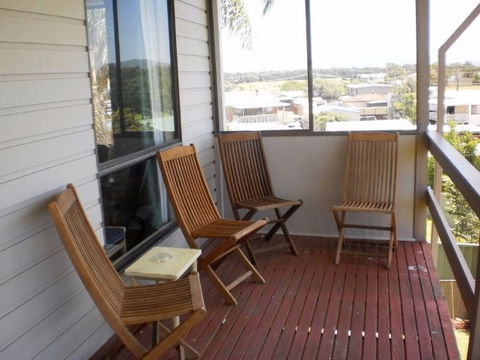 Anchors Aweigh - Accommodation Nelson Bay 0