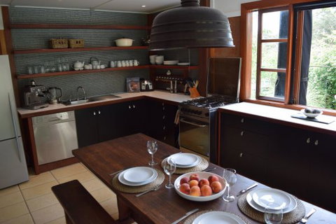 Indigo Couples Retreat Murrah Beach - Nelson Bay Accommodation.com 7